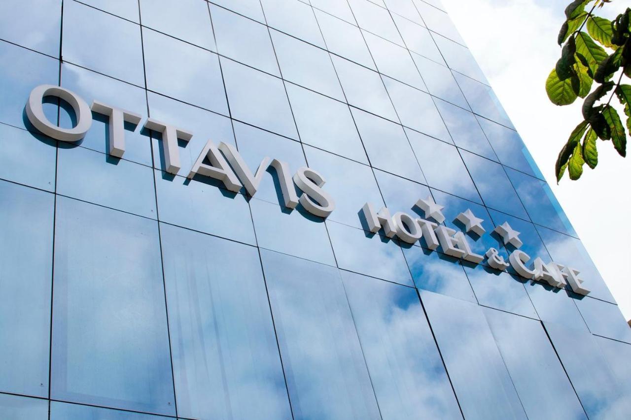 Hotel Ottavis Chiclayo Exteriör bild